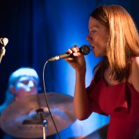 LAURA GRANDY & BAND Bild 4