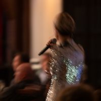 ADRIENNE HAAN  Bild 5